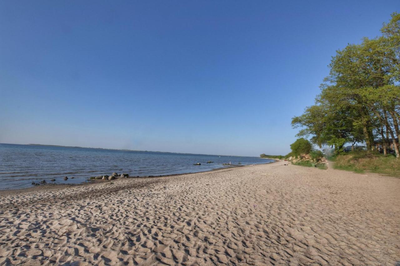 Emilias Hüs, Reethaus in der Bucht von Wismar Zierow Exterior foto